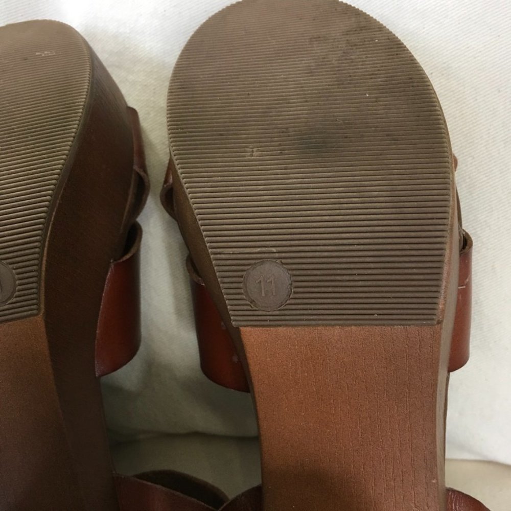 Universal Thread Chunky Heel Platform - image 6